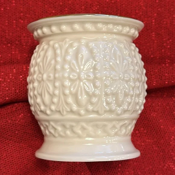 Lenox Ivory Set of 3 Beaded Tealights - Picture 7 of 8